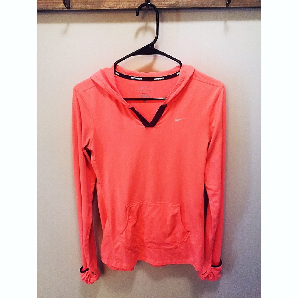 Nike Dry-Fit Pullover in Coral
